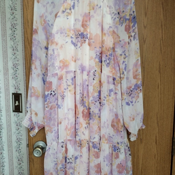 adyson parker XL Floral Tiered Puff Long Sleeve Strawberry Cream Dress - Picture 7 of 11